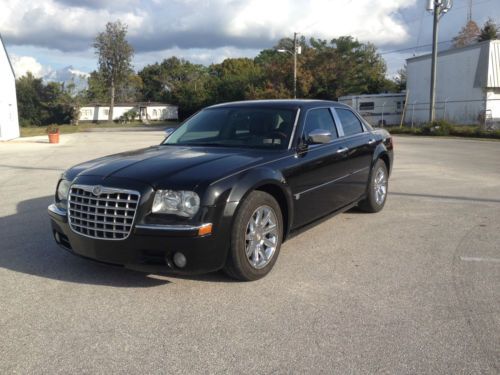 2005 chrysler 300 c sedan 4-door 5.7l