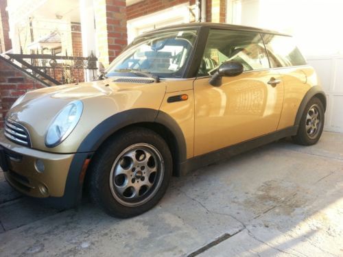 2005 mini cooper mechanic special (needs a transmission)