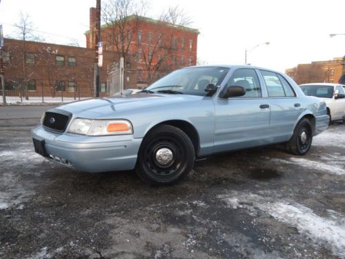 Blue p71 ex police 118k miles pw pl cruise carpet well maintained nice