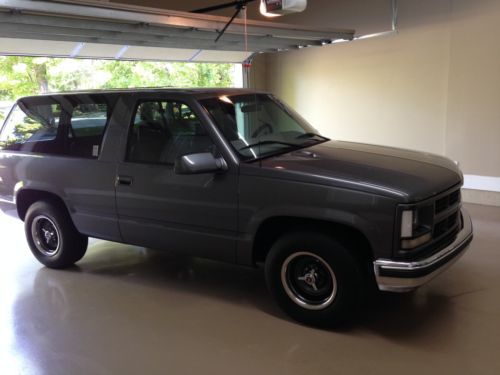 1999 chevrolet tahoe base sport utility 2-door 5.7l excellent condition