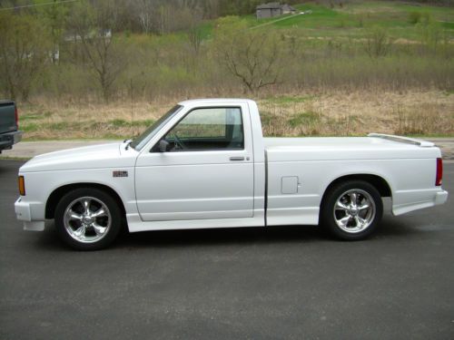 Purchase used 1988 Chevrolet S10 Truck, Pro touring Small Block Engine ...