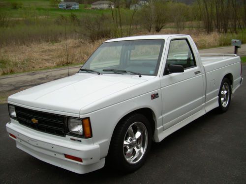 Purchase used 1988 Chevrolet S10 Truck, Pro touring Small Block Engine ...