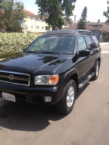 2002 nissan pathfinder ~~~super clean!!