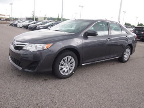 2014 toyota camry hybrid le