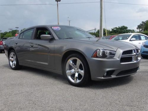 2012 dodge charger sxt