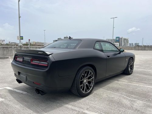 2016 dodge challenger srt 392 - one owner - 6 speed manual