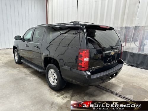 2011 chevrolet suburban k1500 lt