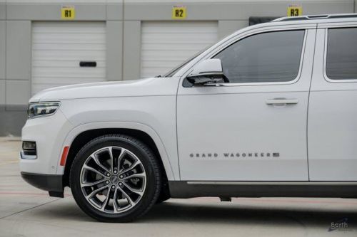 2022 jeep wagoneer series iii 22-inch wheels black roof  $112,690 msr