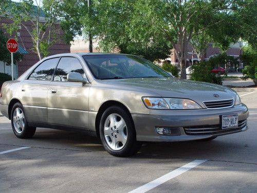 2000 lexus es300 platinum edition 1st owner base sedan 4-door 3.0l