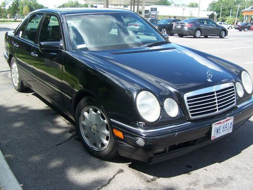 Buy used 1997 mercedes benz e320 3.2 black on black in Columbus, Ohio ...