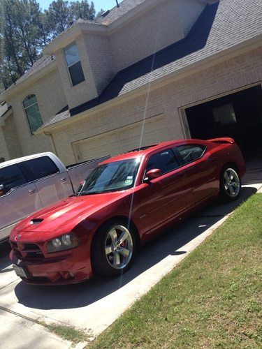 2006 dodge charger srt8 sedan 4-door 6.1l