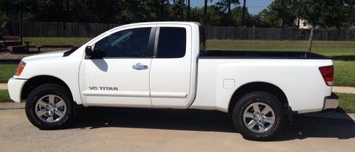 2012 nissan titan sv extended cab pickup 4-door 5.6l