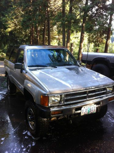 1987 toyota 4runner sr5 sport utility 2-door 2.4l