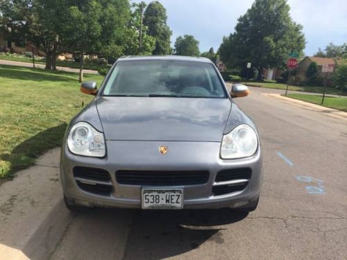 2004 gray porsche cayenne s