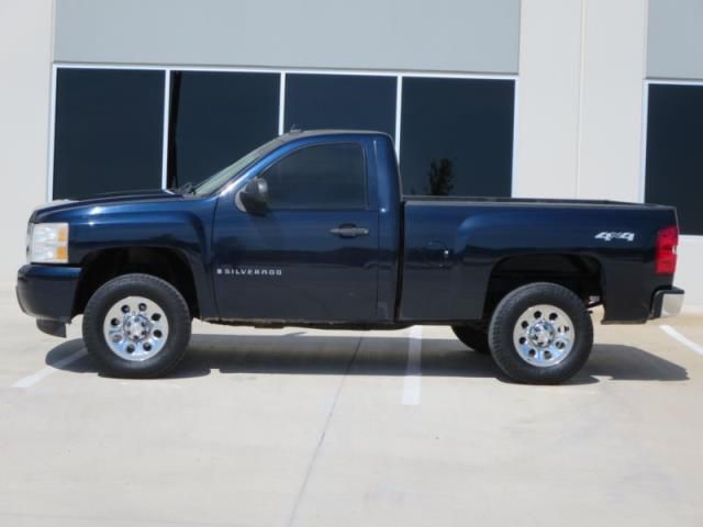 Chevrolet silverado 1500 ls with power windows / l