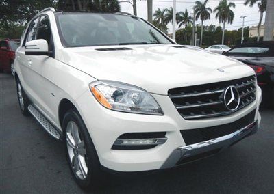 2012 mercedes-benz m-class white. mint!!!