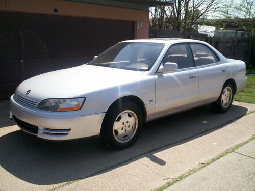 1996 lexus es300 base sedan 4-door 3.0l