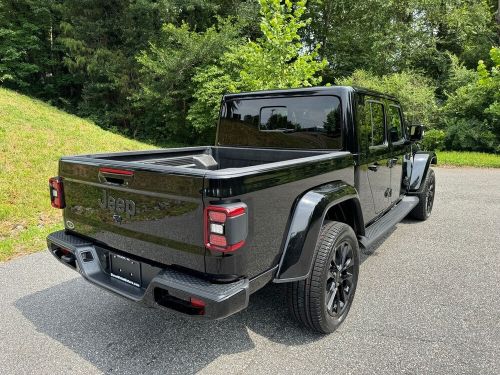 2022 jeep gladiator high altitude