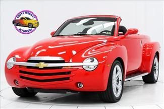 2004 chevrolet ssr 5.3l v8chrome wheels, carpeted bed w/wood slats, boards