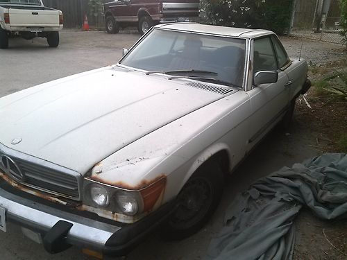 1985 mercedes-benz 380sl base convertible 2-door 3.8l