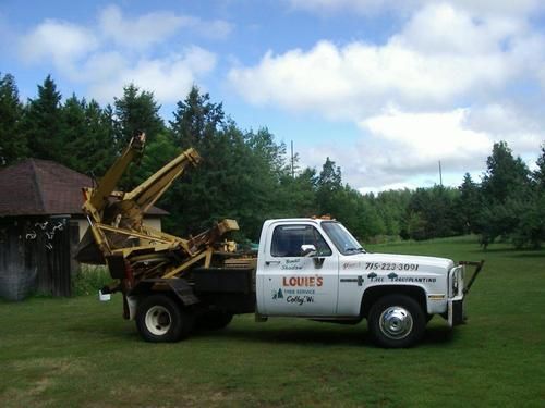 Chevrolet 3500 truck vermeer tree spade snow plow