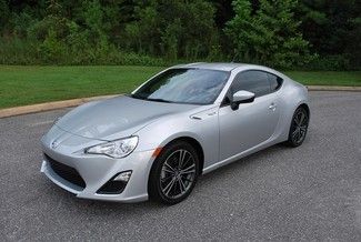 2013 scion frs silver/red/black 6 speed 17k warranty mint no reserve