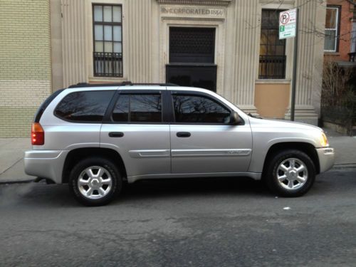 2005 gmc envoy slt 4wd w/ carfax