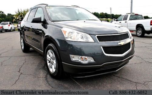 Used chevrolet travese 3rd row all wheel drive sport utility 4x4 suv we finance