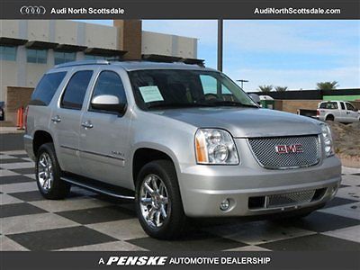 2011 gmc yukon- awd-heated seats- navigation-tow package-3rd row seats-28k miles