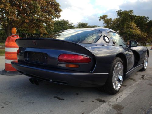 2000 dodge viper gts coupe 2-door 8.0l