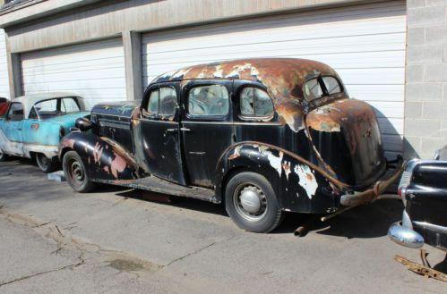 1936 buick century 4 door with 8 cylinder engine - all original