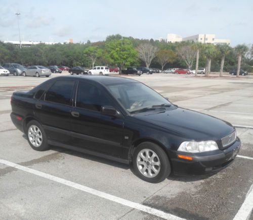 2001 volvo s40 base sedan 4-door 1.9l