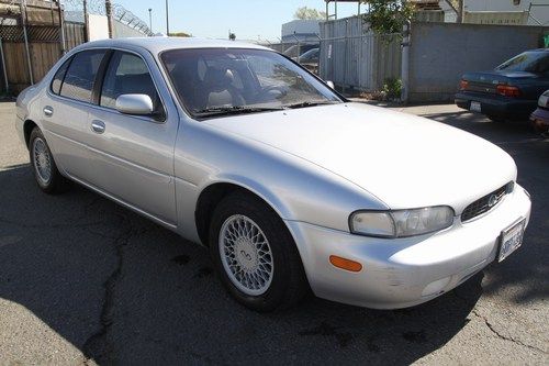 1995 infiniti j30 sedan leather automatic 6 cylinder no reserve