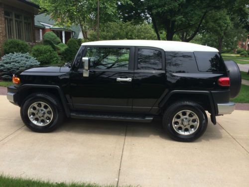 2013 toyota fj cruiser premium sport utility 4-door 4.0l