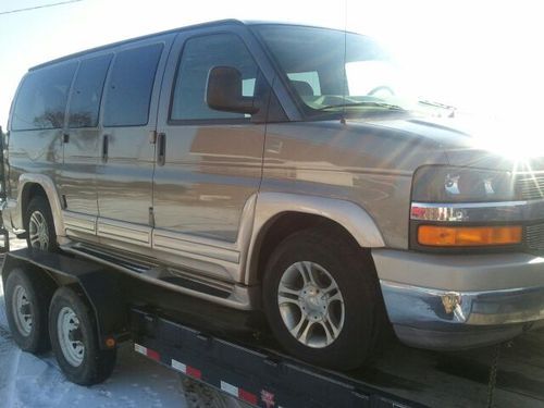 2005 chevrolet express 1500 base standard passenger van 3-door 5.3l