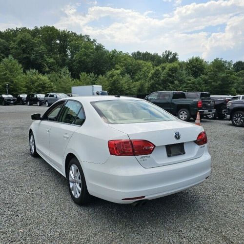 2013 volkswagen jetta 2.5l se