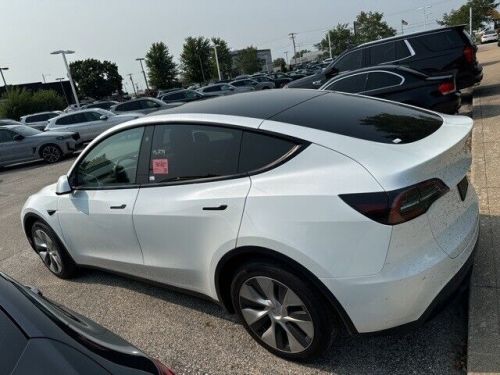 2022 tesla model y long range