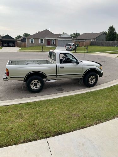 2000 toyota tacoma