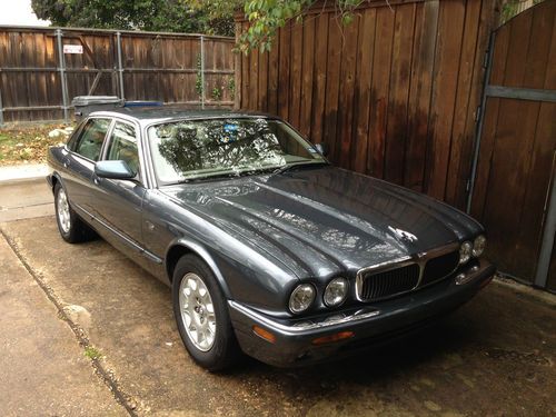 1999 jaguar xj8 base sedan 4-door 4.0l