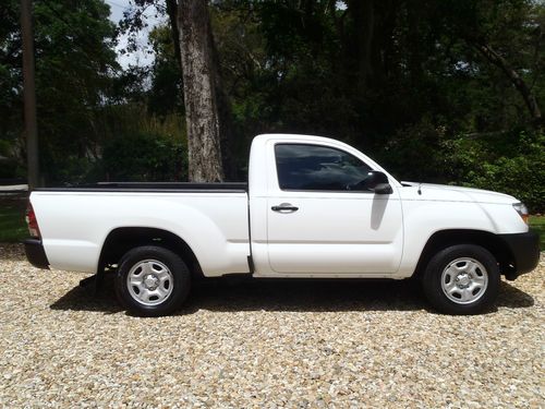 2011 toyota tacoma base standard cab pickup 2-door 2.7l