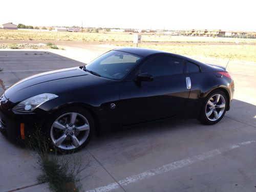 2006 nissan 350z!  low miles!