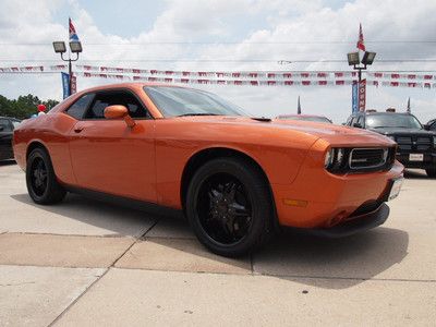 R/t coupe 5.7l hemi automatic custom wheels road and track toxic orange