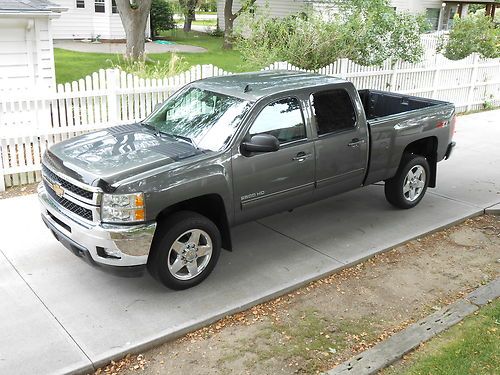 2011 silverado 2500hd crew z71 plus ltz 6.6 litre turbo diesel only 51,430 miles