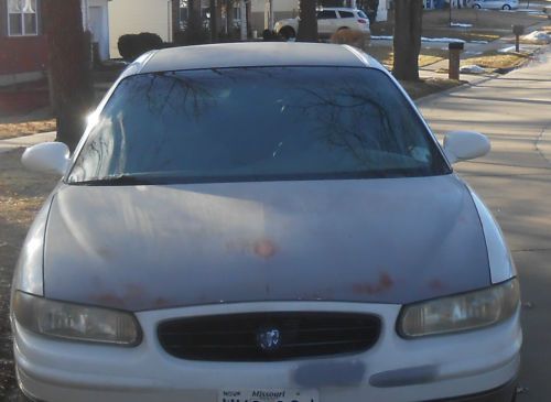 1998 buick regal gs sedan 4-door 3.8l supercharged