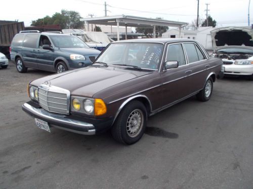 1985 mercedes 300d, no reserve