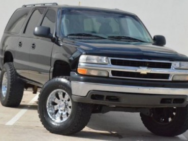 Sell used 2006 CHEVY SUBURBAN 2500 6.0L 4X4 LIFTED LEATHER $599 SHIP in ...