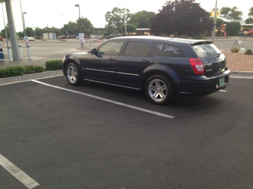 2006 dodge magnum sxt wagon 4-door 3.5l