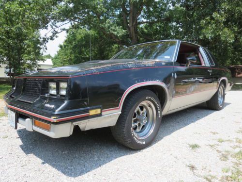 1983 hurst olds 307 engine overdrive trans with lightning rod shifter