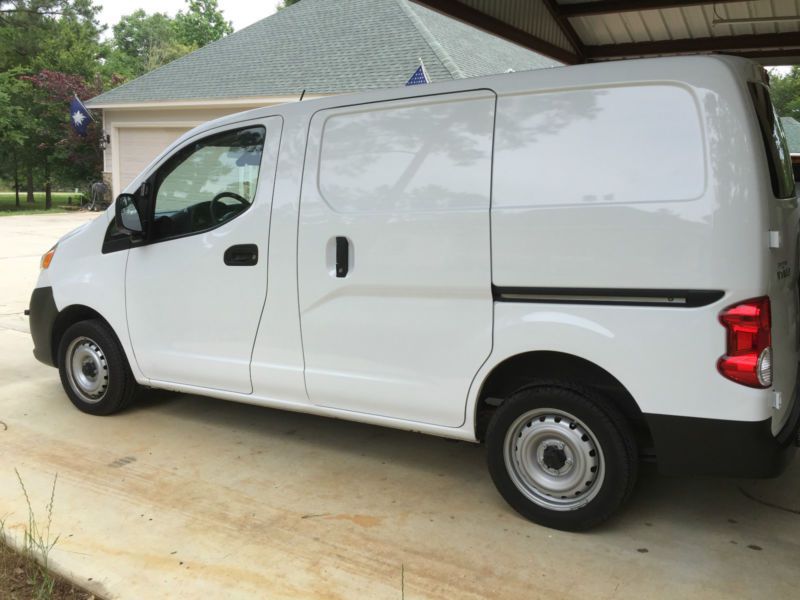 2015 nissan nv