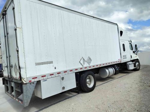 2018 freightliner cascadia 113